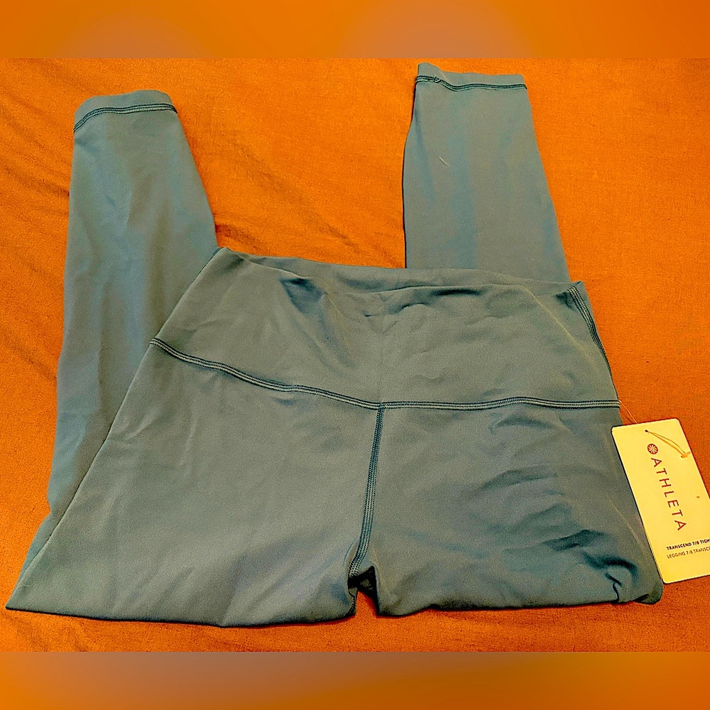 NWT Athleta Transcend 7/8 Leggings